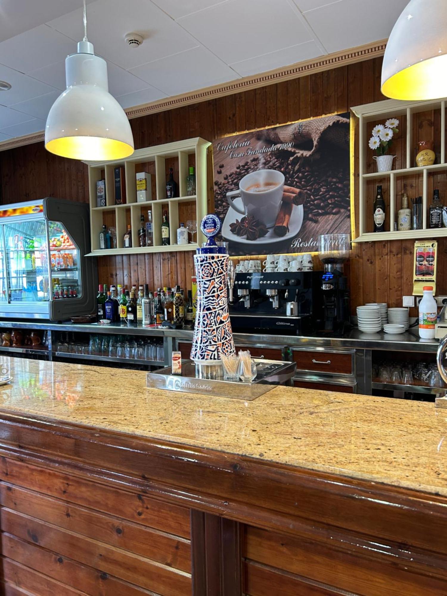 Hostal Restaurante Morote Cano Lezuza Exteriör bild